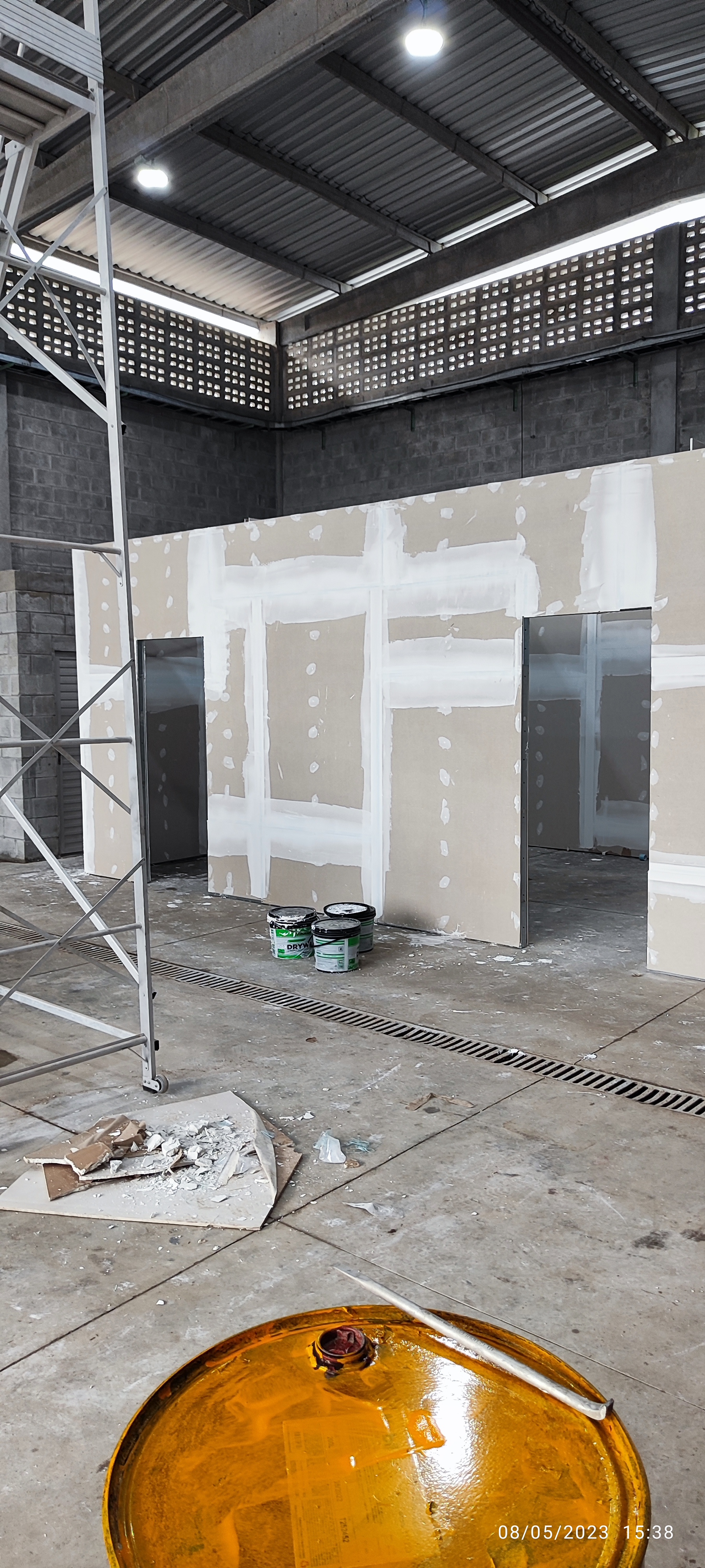 Parede divisória drywall acabamento liso